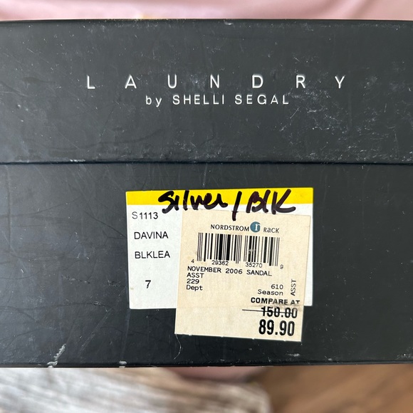 Silver & Black open toe heel - Picture 5 of 5